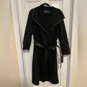 Tahari NWT wool with faux leather trim coat-petite small
